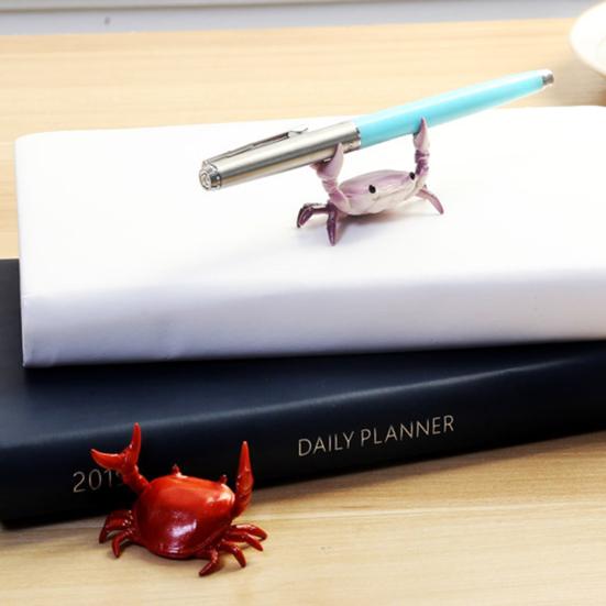 Animal Design Single Pen Holder High Stability Plastic Weightlifting Crab Pen Holder for Office