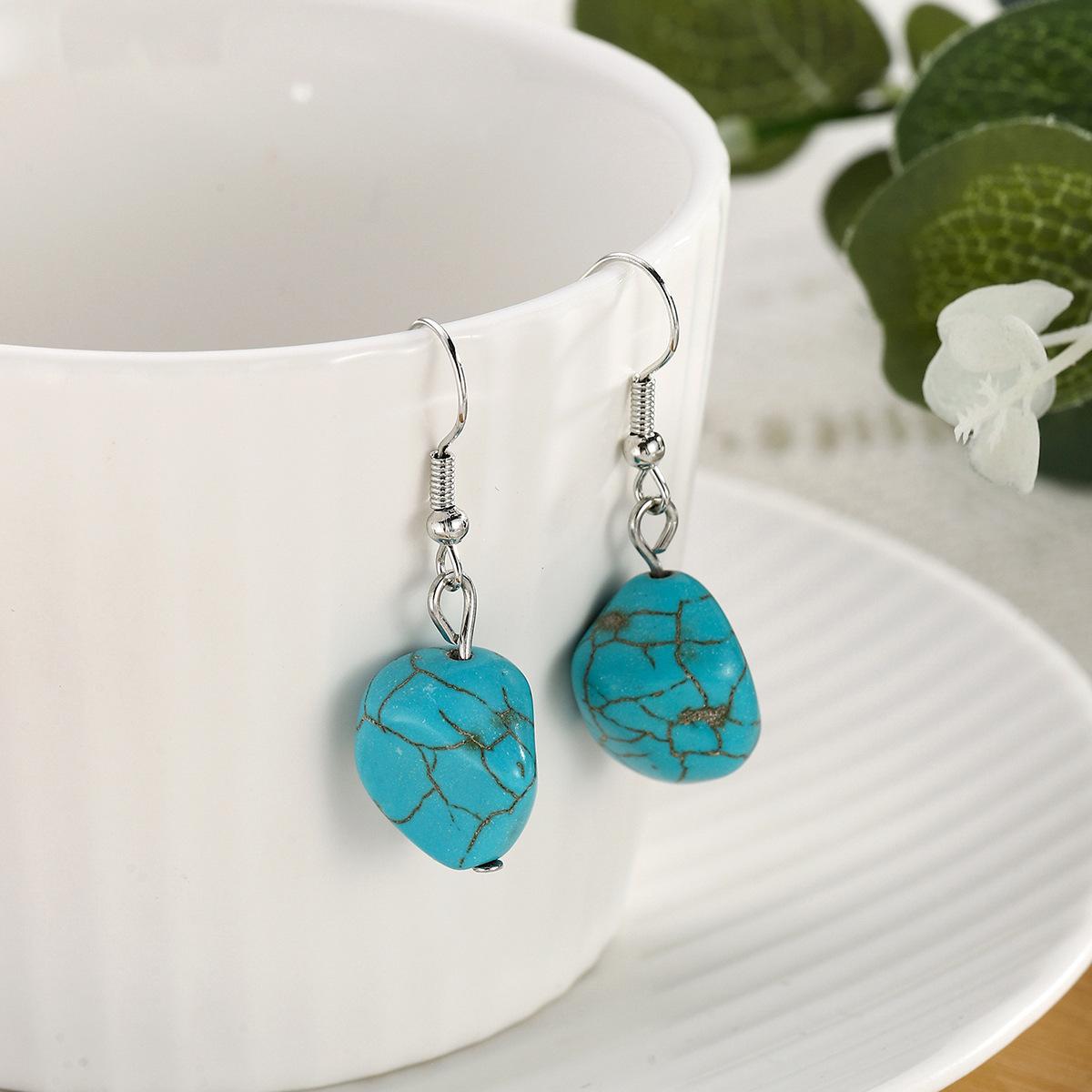 

European and American turquoise bracelet irregular beaded necklace elastic bracelet earrings pendant set collarbone necklace