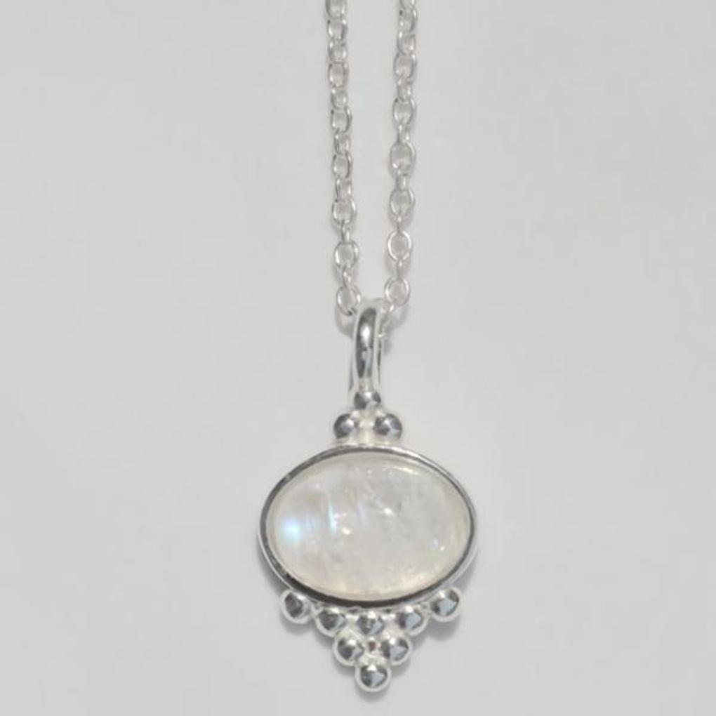 Women's Daily Accessory Sari Moonstone Gemstone Necklace