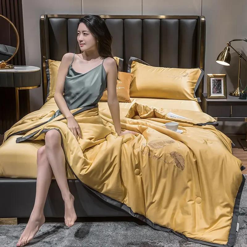 Ice Silk Summer Comforter Set For Bed Air Conditioner Nap Blanket/Quilt Super Silky Soft Set Of Summer Comforter And Pillowcase