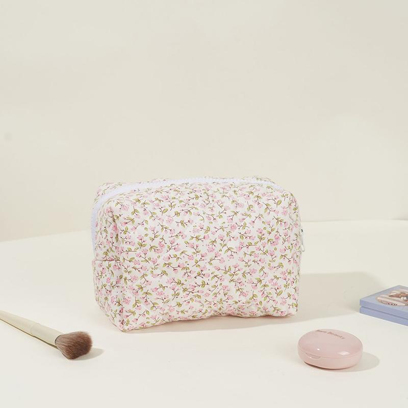

Women s Floral Quilted Cosmetic Bag Large Capacity Toiletries Storage Bag for Ladies Travel Outdoor Portable Makeup Bags 18cm11cm10cm розовый