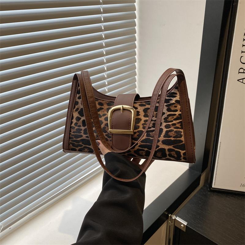 New fashion leopard print trend belt decoration shoulder armpit bag retro versatile daily handbag