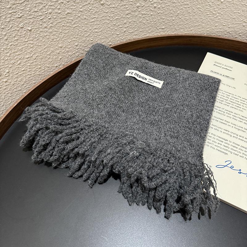 Korean high-end couple scarf women's winter 11 new Korean version tassel solid color small fragrant wind warm student scarf