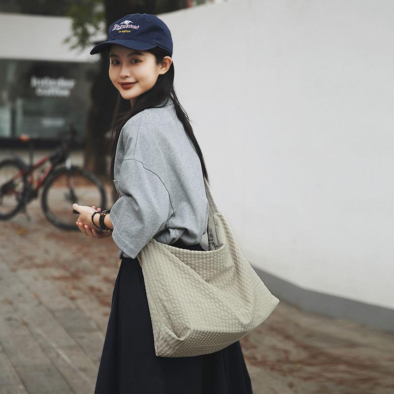 Versatile Messenger Bag Women'S Large-Capacity Commuter Shopping Bag Simple And Lightweight Shoulder Bag Student Messenger Bag
