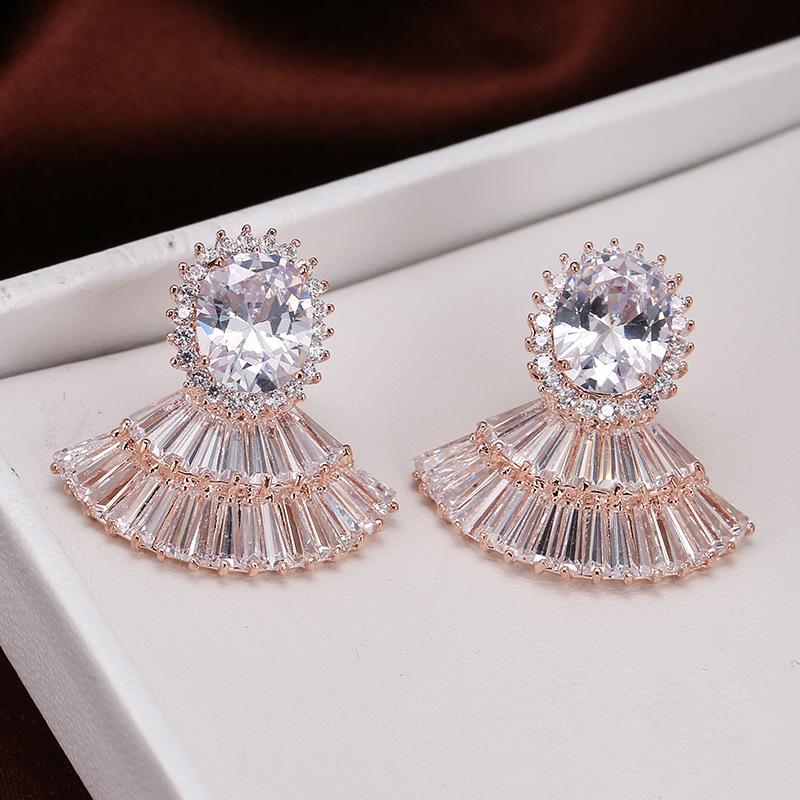 European-American Fan-Shaped Rhinestone Metal Earrings: Exaggerated Gemstone Fashion for Women