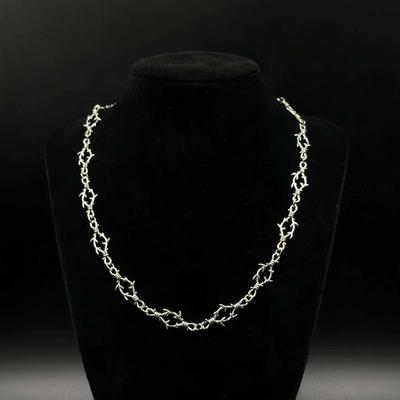 Collana con Catena per Clavicola Spine e Punte Punk Gotico - Stile Hip-Hop Europeo e Americano