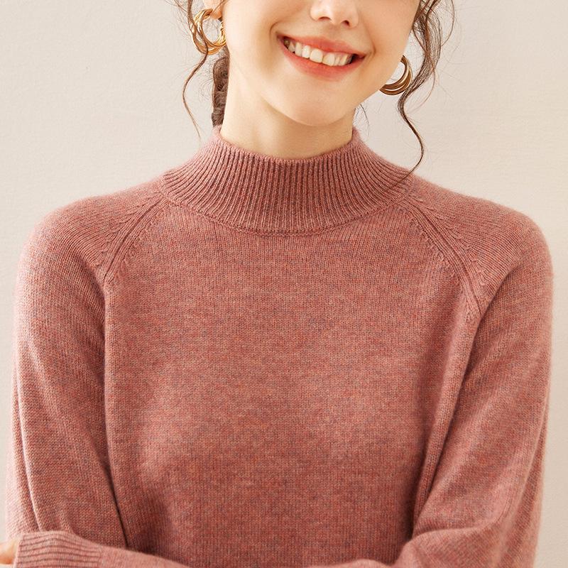 Damski kaszmirowy sweter z półwysokim dekoltem, luźny - Kolekcja Jesień/Zima