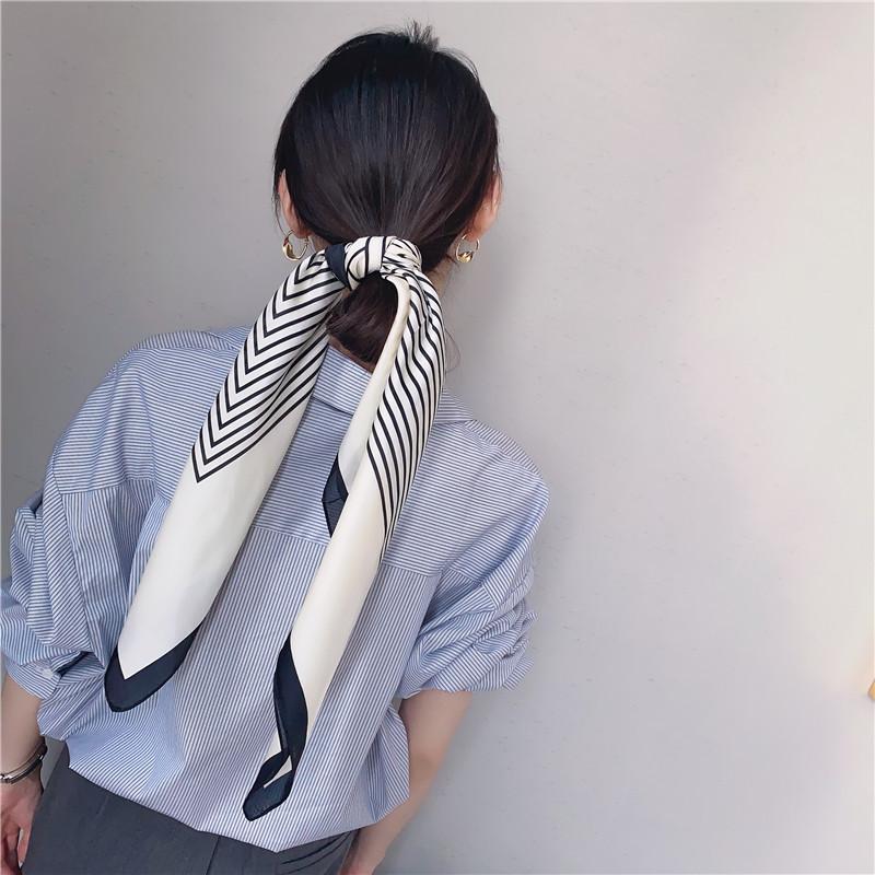 Keep Korean retro foreign style color scheme spring and autumn small square scarf silk scarf women's scarf versatile trench coat shirt decorative scar