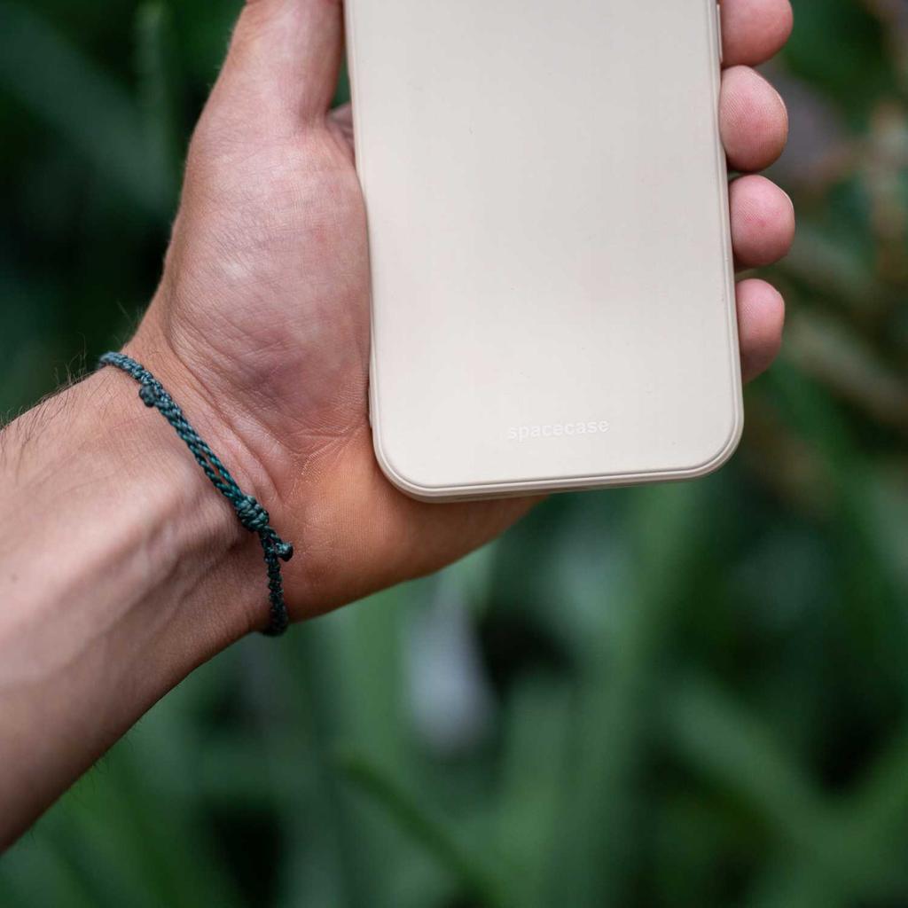 Sc Silicone Case Iphone 14 Pro Bone