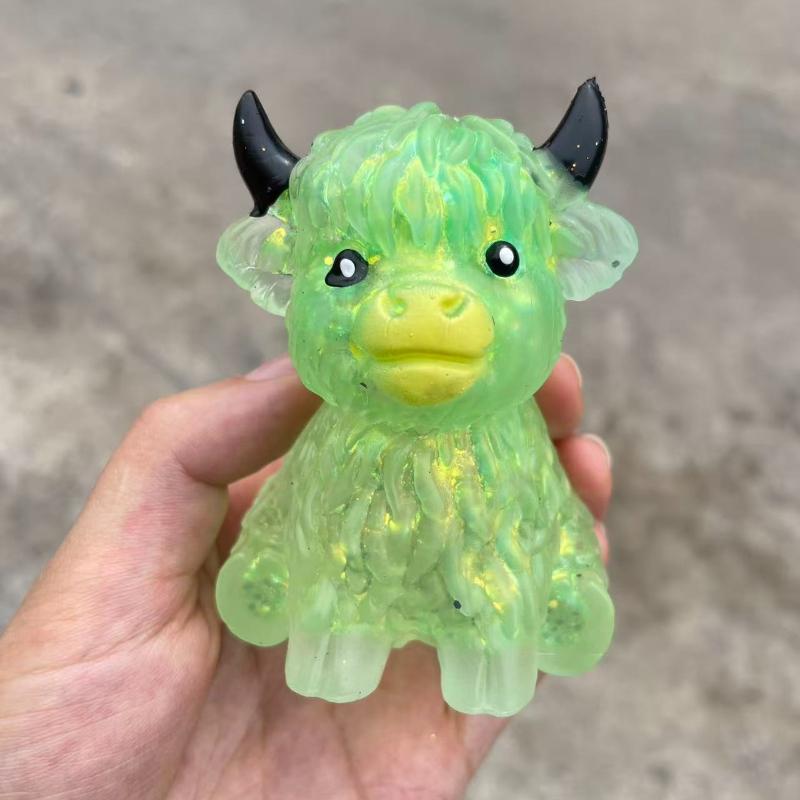 Cute Cow Squishy Maltose Fidget Toy Soft Cow  Squeeze Toy Small Cute Animal Anti Stress Splat Decompressions Vent Squeeze Toy