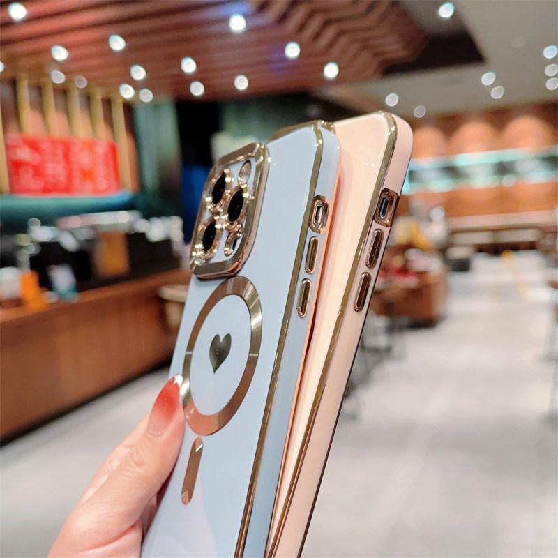 Love Heart Wireless Charging Phone Case For Iphone 14 13 12 11 Pro Max 14 Plus 14pro Shockproof Plating Magnetic Soft Back Cover
