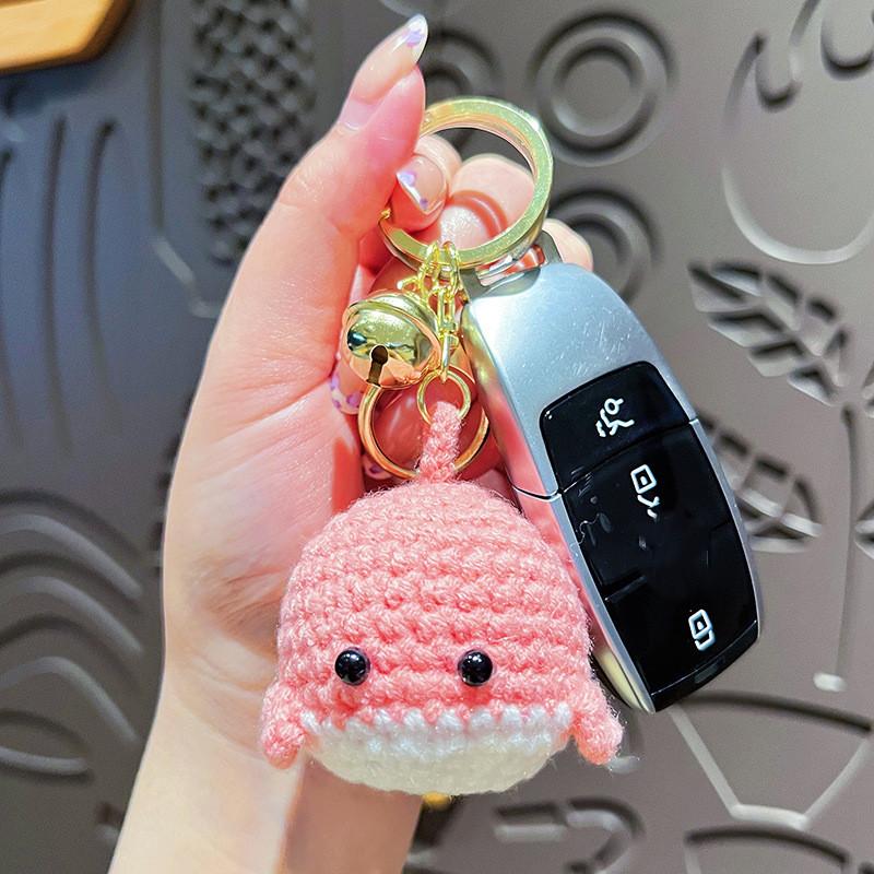 Neuer Kreativer Wollgehäkelter Kleiner Wal Auto Handgemachte Rucksackornamente Paar Niedlicher Taschenanhänger