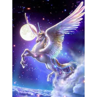 Full 5D Diy Diamond Painting White Horse with Long Wings Diamond Embroidery Full Lay Cross Stitch Home Decor Handmade Gift