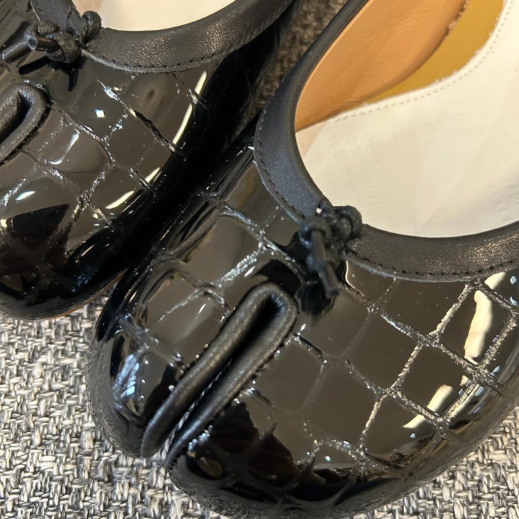 Real Leather Women Tabi Shoes Cowhide Handmade Flat Shoes High Quality Split-Toe Mules Shoes Female Luxury Design Loafers