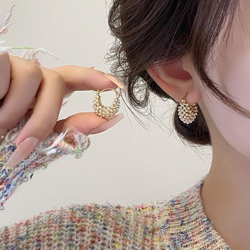 New French Design with Copper Imitation Pearl Luggage Basket Earrings for Women's Banquet Jewelry Earrings 2024