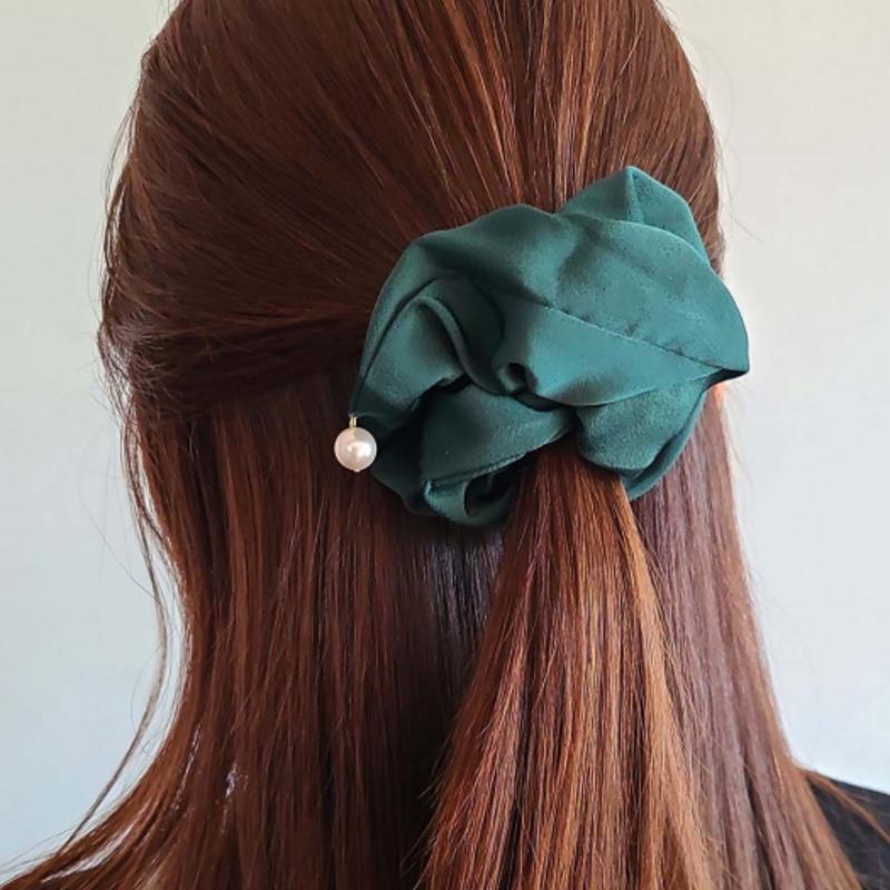 L’OMBRILLANT Pearl Charm Scrunchie (4 Colors)
