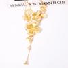 Light luxury high-end design exaggerated three-dimensional flower pendant double-layer chain women's fashion versatile necklace