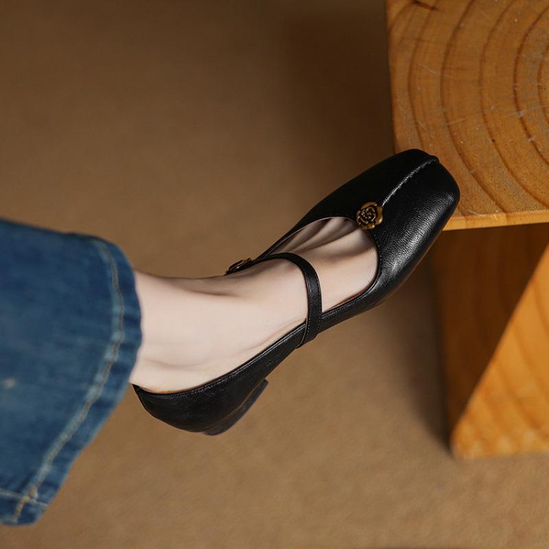 

Новые женские повседневные туфли-лодочки на низком каблуке, размер, кожаные туфли, квадратный носок, на одну педаль, с открытой союзкой, мягкая подошва, однотонные, обувь на четыре сезона 43 (customized non-return and exchange) чёрный