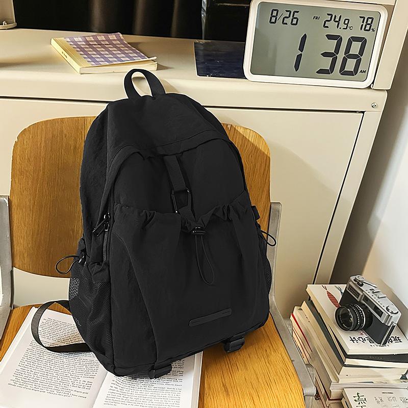 New Lightweight Backpack School Bag Pocket Unisex Men and Women Commuting Outdoor Travel Student Backpack for Class Large Capacity