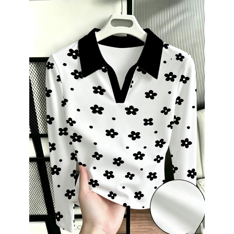 Women's polo shirt, long-sleeved, black contrasting lapels, small flowers and dots
