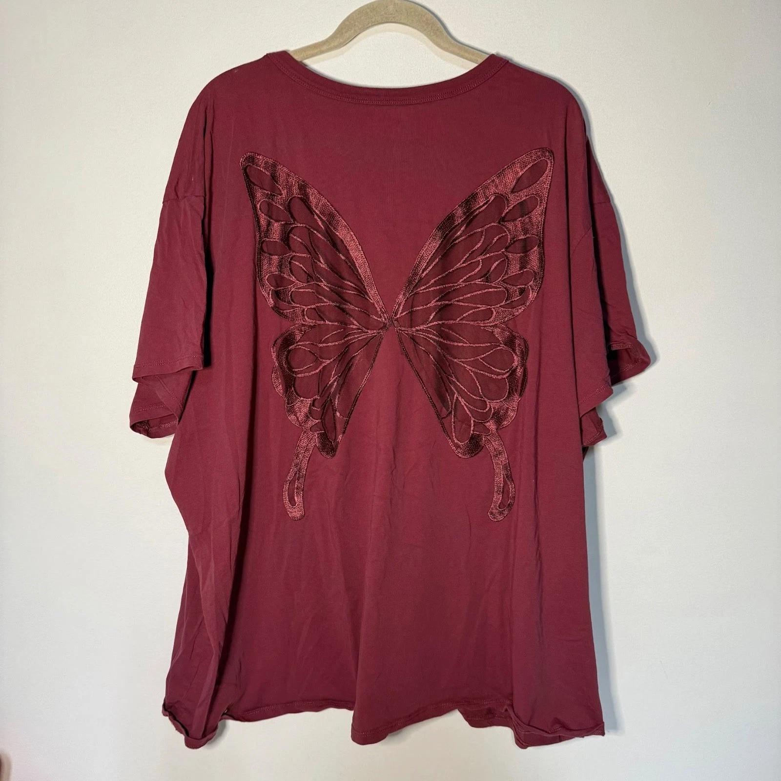 Torrid Heritage Red Burgundy Butterfly Wings Angel Semi-Sheer Back T-Shirt 4 4X 4XL