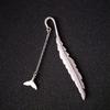 1Pc Luminous Feather Bookmark Retro Glowing Whale Tail Metal Bookmark Fluorescent Owl / Butterfly Bookmark