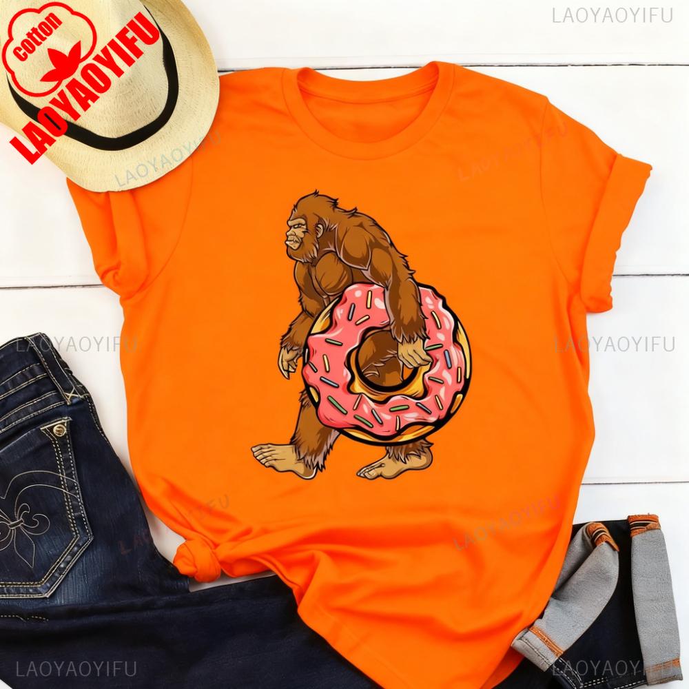 Bigfoot Donut Shirt Yeti Sasquatch Gifts Tshirt Food Lover Shirts Scary Monster Print Tee Funny Monsters Clothing Mens Cotton T S