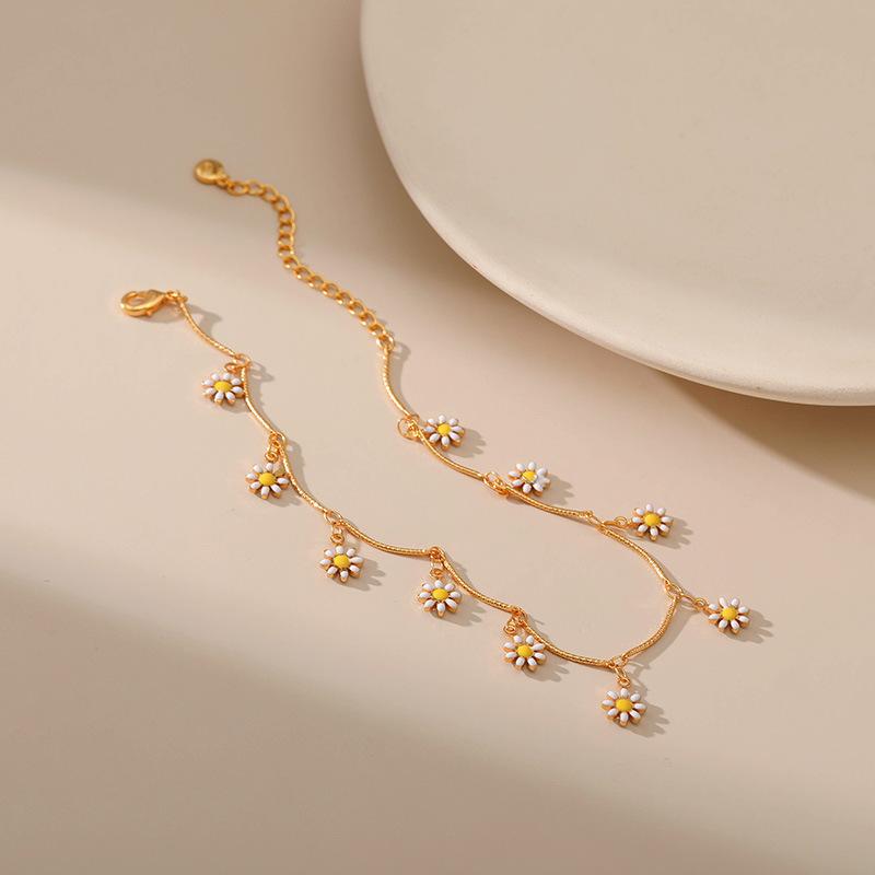 Vintage Handmade Daisy Pendant Drip Oil Exquisite Anklet For Women