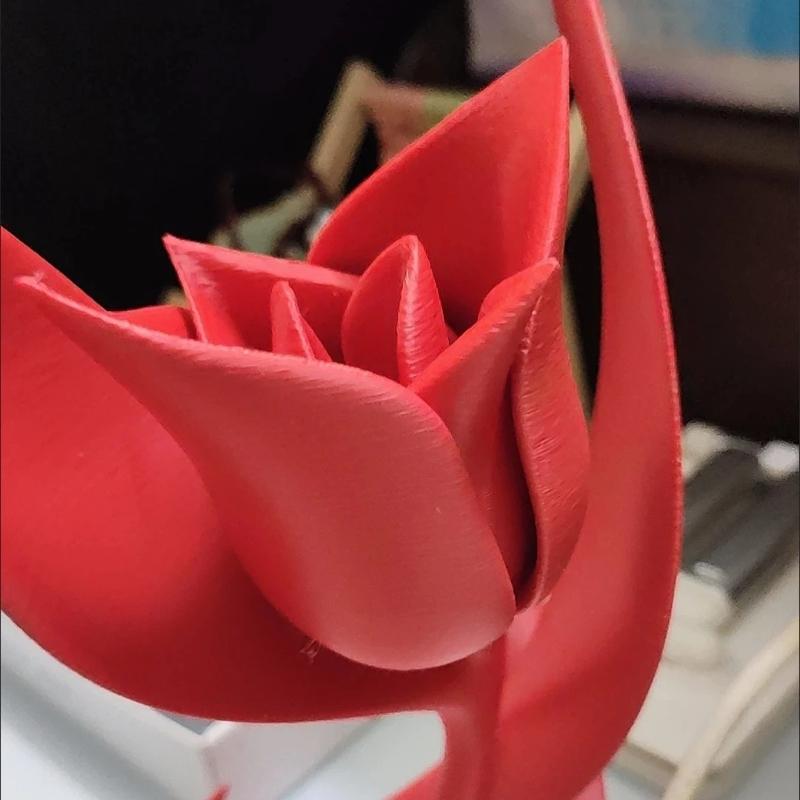 3D Printed Minimalist Abstract Rose Figurine – INS Style Home Desktop Decoration