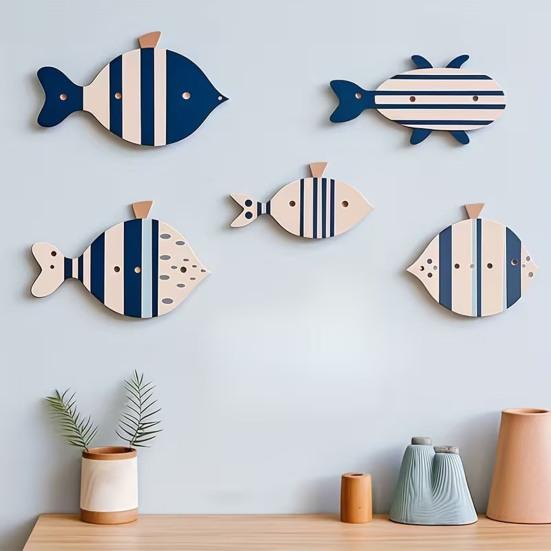 5 Pcs Wooden Fish Wall Decor Nautical Rustic Fish Wall Art Sculpture Beach Coastal Theme Farmhouse Hanging Sign for Home Bathroom Bedroom Lake House