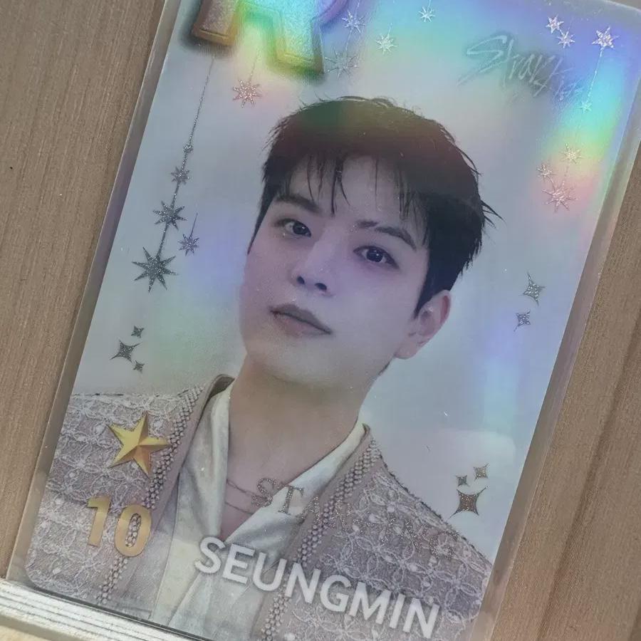 

Straykids Seungmin Photo Cards Sell