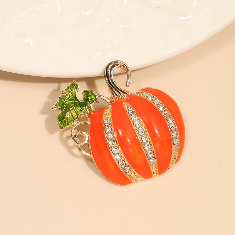 Sweet Cute Cherry Brooch Exquisite All-match Personalized Pin Cheongsam Skirt Suit Coat Accessories Gift
