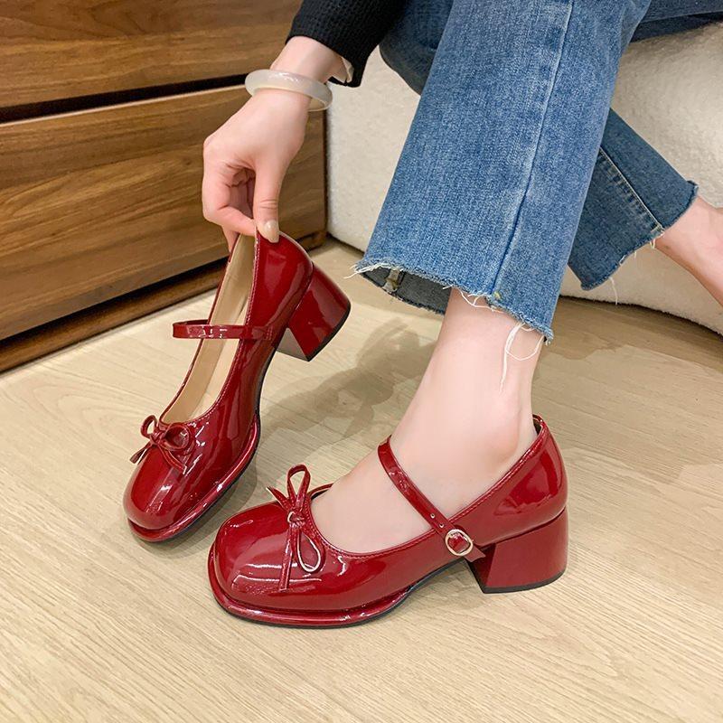 Fashion Korean version autumn single shoes shallow mouth casual year skirt Mary Jane shoes women's new 2025 word with thick heel
