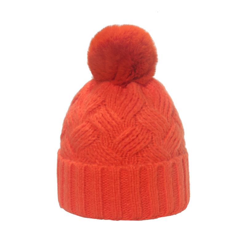 Autumn and Winter New Wool Hat Solid Color Versatile Warm Hairball Cold Hat Braid Plaid Knitted Hat Women