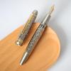 MAJOHN Titaniumlegering 136 Vulpen met Geborsteld Metaal Antislip Textuur, Compatibel met Duitse 18K Gouden Penpunt.