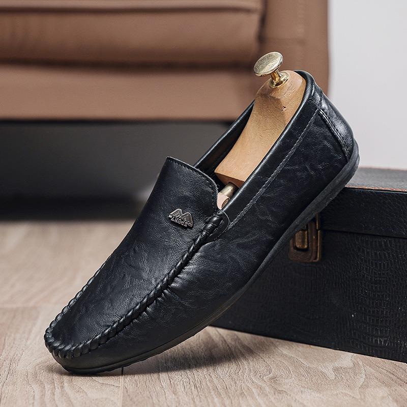 Spring and summer new men s casual Doudou shoes leather shoes men 39