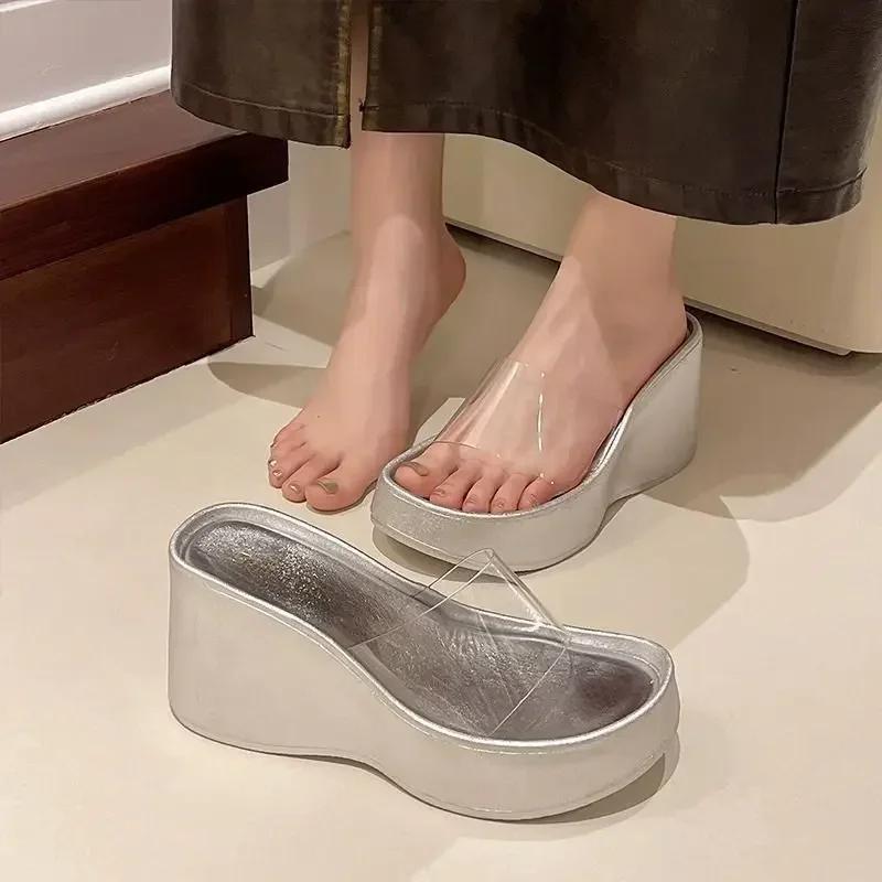 Fashion 2025 Summer New Thick Bottom High Heel Slippers for Women Fashionable Transparent Sponge Cake Versatile Beach Slipper Sandals