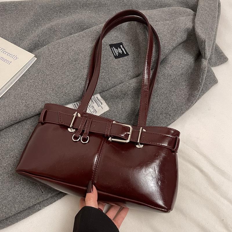 Korean niche underarm bag women's 2025 new trendy autumn and winter fashion commuter shoulder bag simple and versatile handbag