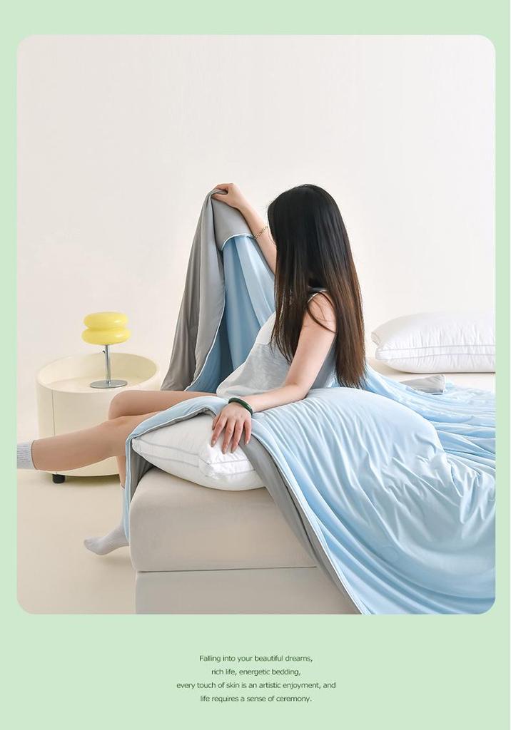 Cool Silk Pure Color Summer Quilt - Lightweight, Machine Washable, Thin Blanket for Air Conditioning