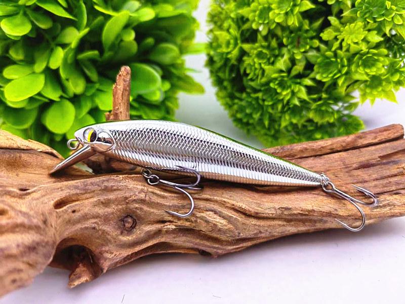 Silver Long Cast Sinking Minnow Lure with Vibrating Pencil and Red Tail