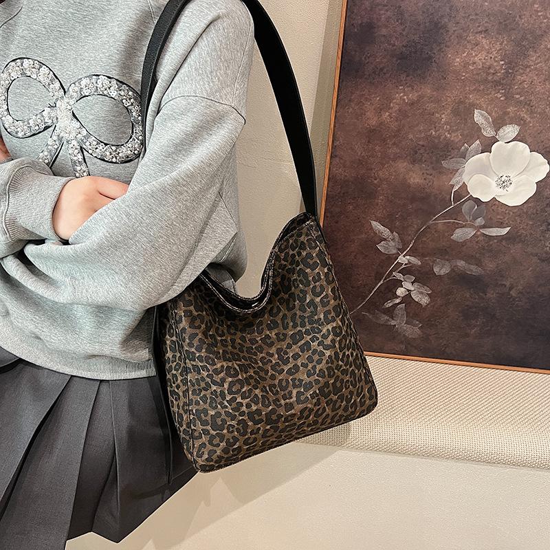 Leopard Print Bag Women'S Canvas Shoulder Shopping Bag Large Capacity Class Commuter Tote Bag