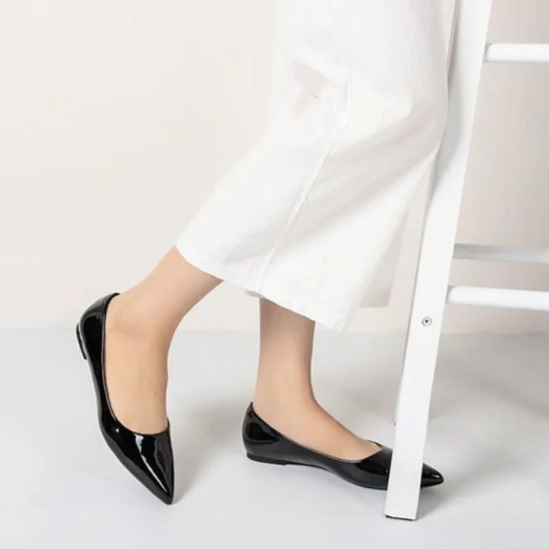 Fashion Ladies Footwear Glossy Office Slip-on Moccasins Black Women's Flat Shoes Shoe High Quality Fashion Vacation Wholesale Casual Non