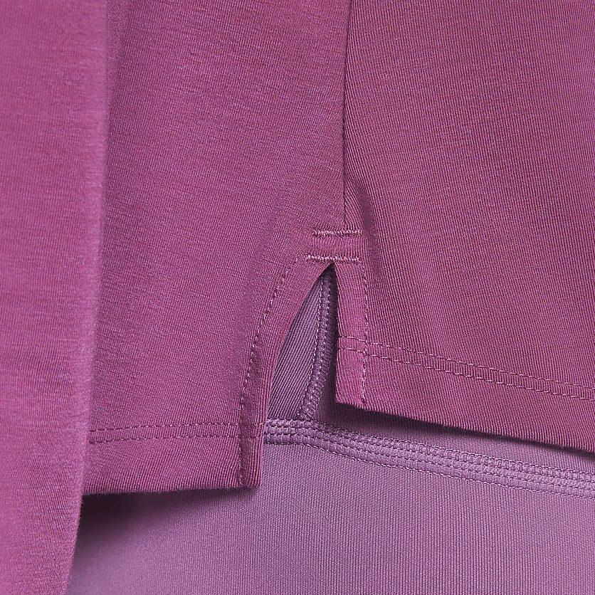 Nike T Shirts Women's Purple Crew Neck Moderate Straight Fit DD0621-653