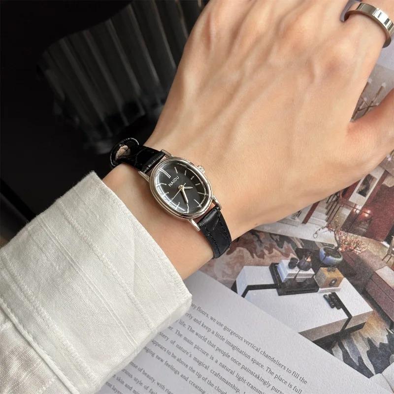 2026 Fashion Vintage Oval Shaped Quartz Wrist Watches for Women Elegant Minimalist Genuine Leather Strap Waterproof Ladies Watch