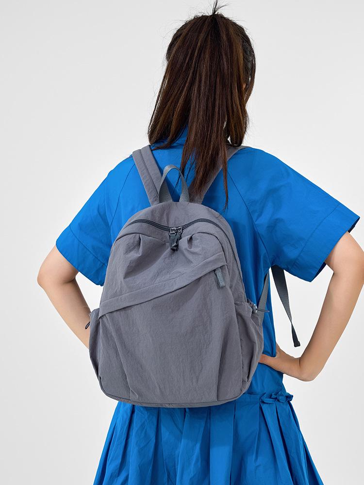 Ultra-leichter Damen-Nylon-Rucksack im koreanischen Stil - Großes Fassungsvermögen, Vielseitig, Einfarbige Ausführung für den täglichen Weg