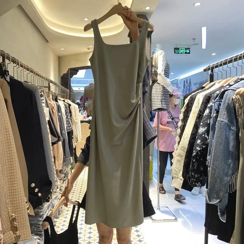 Damen Schwarzes Ärmelloses Midi-Kleid Quadratischer Ausschnitt Bodycon Lässiges Tanktop-Kleid