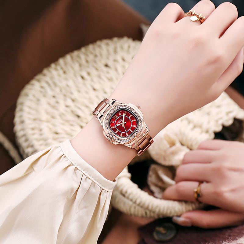Trendy Fashion Steel Strap Quartz Ladies Wristwatch with Cross-Border Style