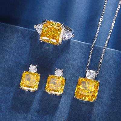 Höst- och vintersmycken Högkolhaltig diamant Isskuren Kopparinfattad Prinsesskvadrat Gul diamantset 12 * 12-10 * 10
