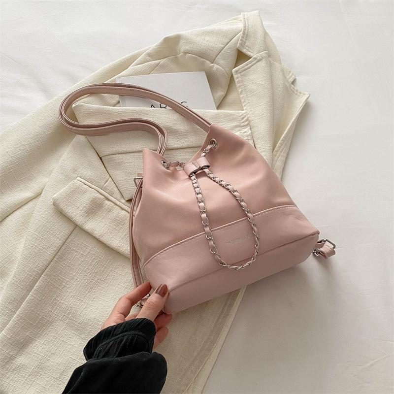 Bucket bag women's 2025 new niche design chain texture bag women's versatile travel backpack