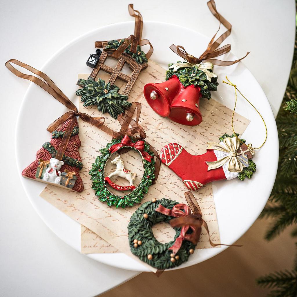Retro-Style Elderly Boots, Snowman, & Bells Christmas Tree Hanging Decoration Resin Pendant Wreath